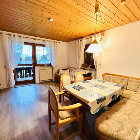 Bergsonne Mit Apartment Oberstaufen